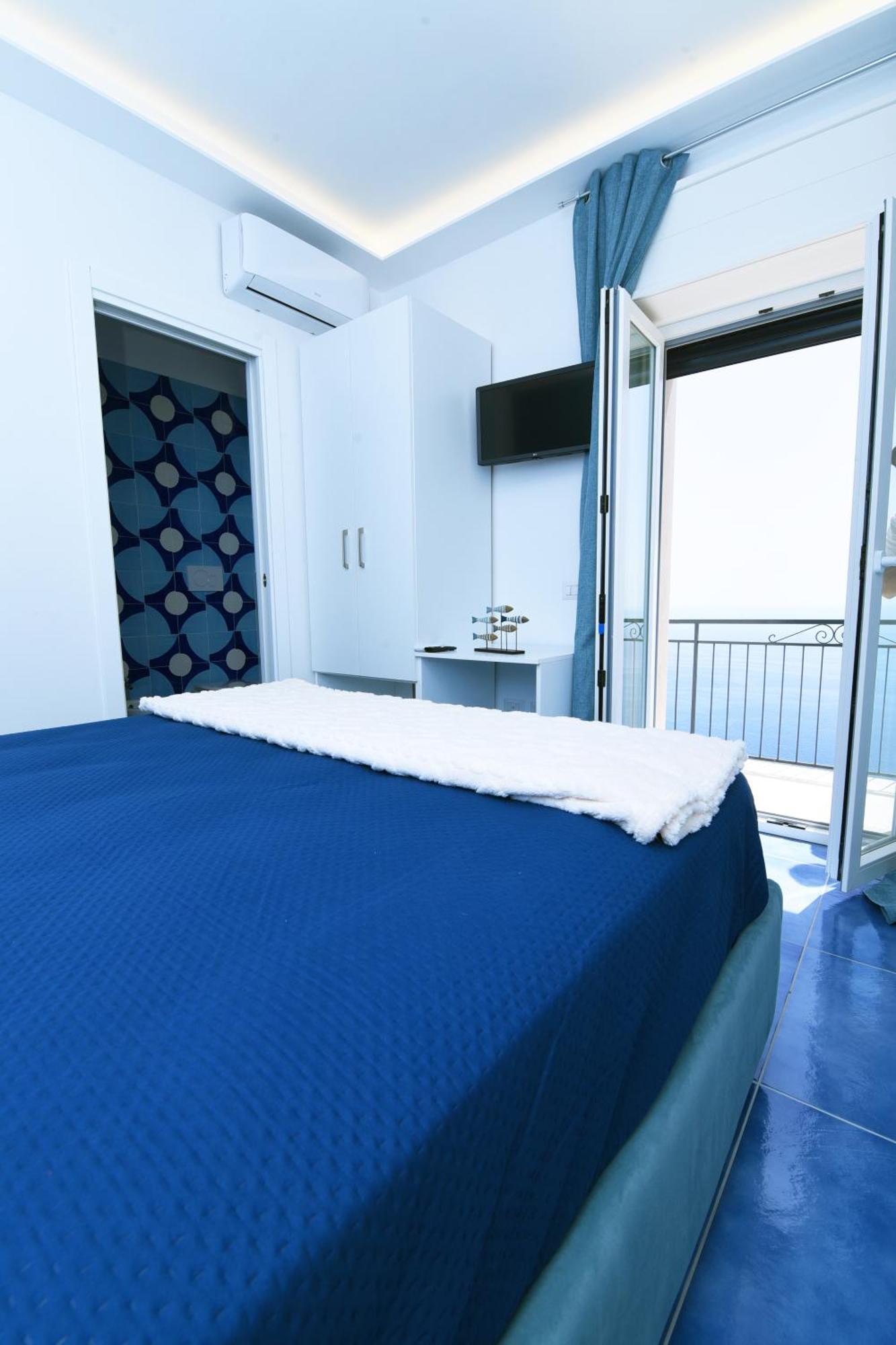 B&B Blue View Furore Bagian luar foto