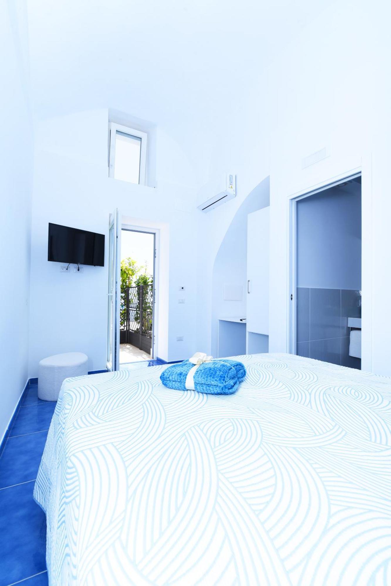 B&B Blue View Furore Bagian luar foto