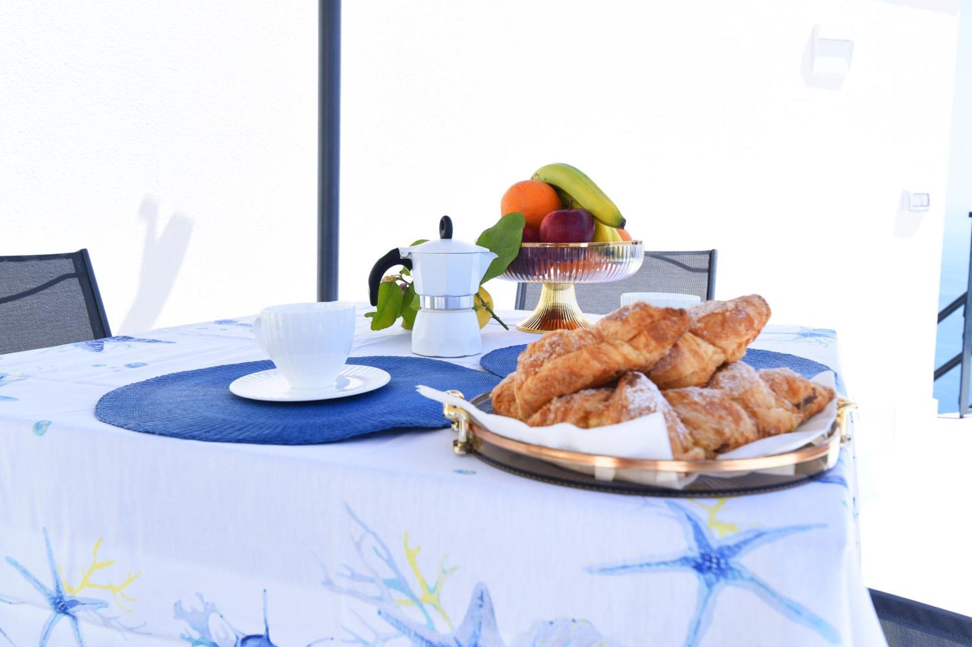 B&B Blue View Furore Bagian luar foto