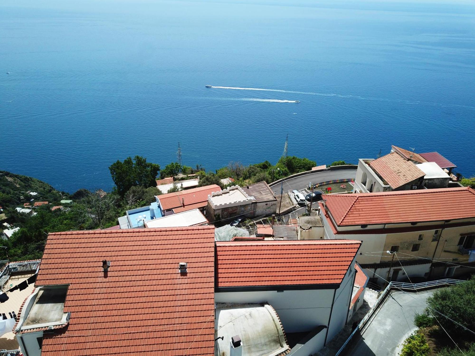 B&B Blue View Furore Bagian luar foto