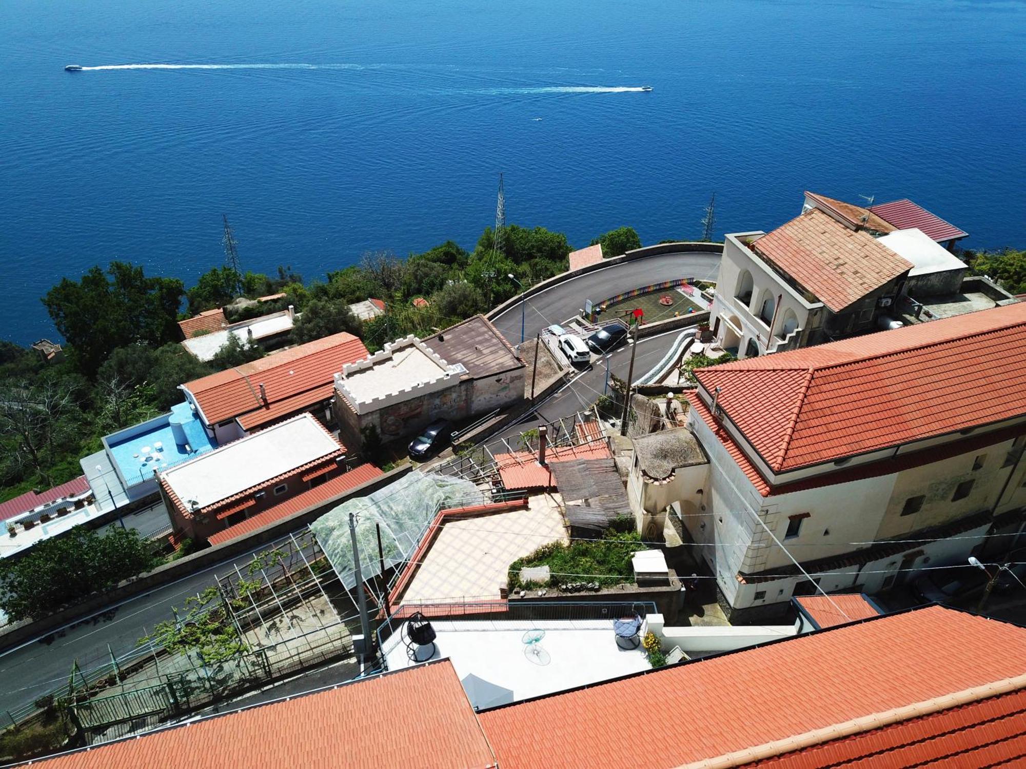 B&B Blue View Furore Bagian luar foto
